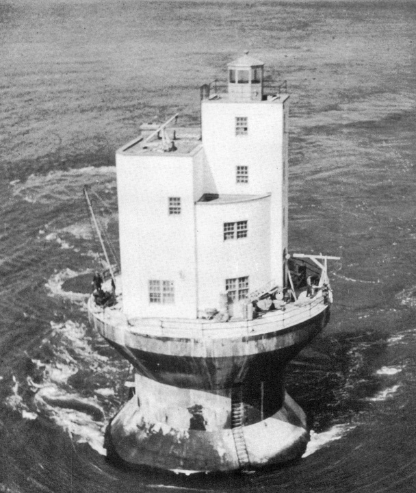 White Island Reef (Île Blanche Pillar) Lighthouse, Quebec Canada at ...