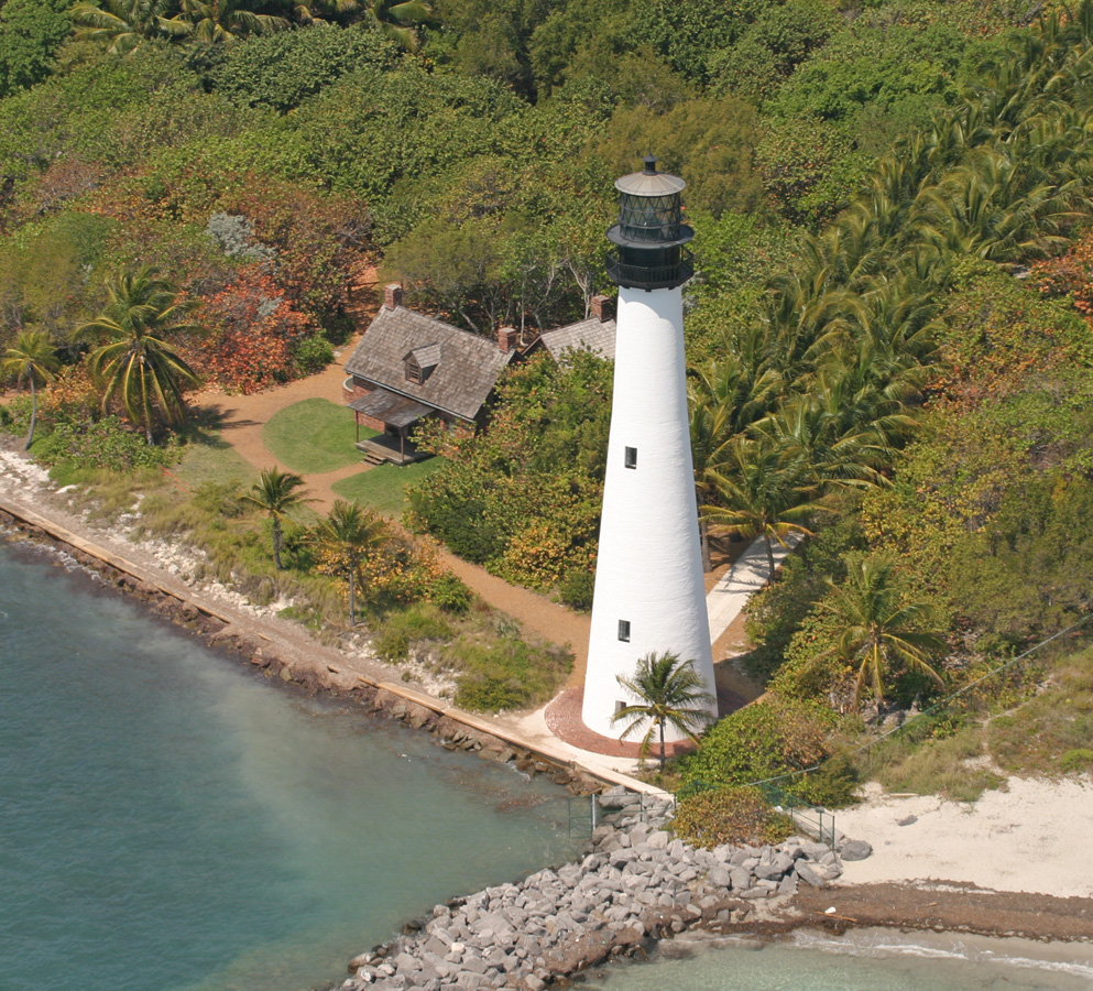 Cape Florida Lighthouse, Florida at Lighthousefriends.com