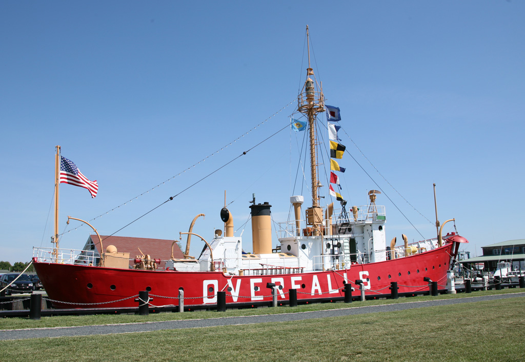 Lightship Overfalls LV-118