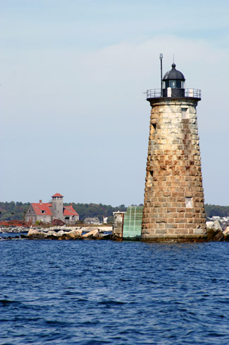 Whaleback Ledge Lighthouse, Maine at Lighthousefriends.com