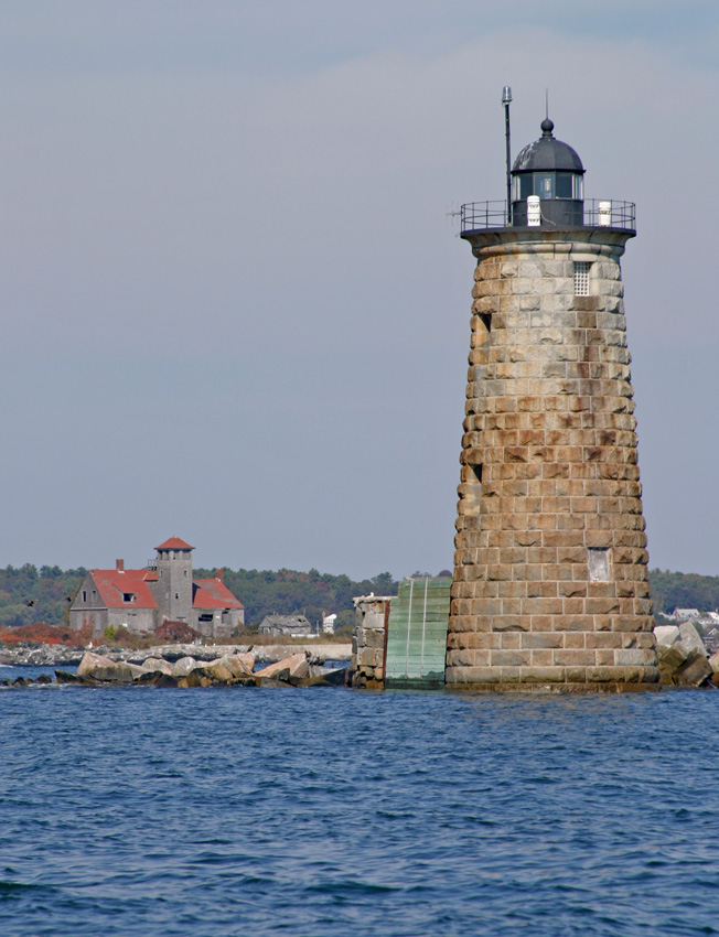 Whaleback Ledge Lighthouse, Maine at Lighthousefriends.com